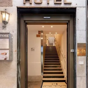 *** Otel Antigo Trovatore İtalya